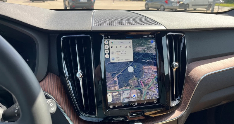 Volvo XC 60 cena 273900 przebieg: 11600, rok produkcji 2023 z Czerwieńsk małe 232